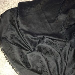 Gucci scarf